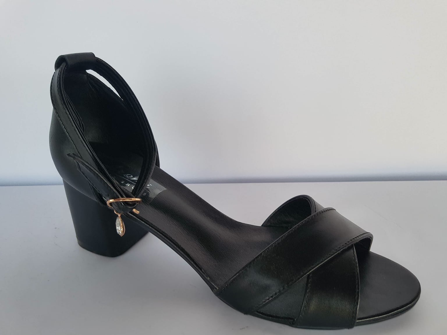 Бос. черн.кожа. 4550 Ароми днепр 41(р)