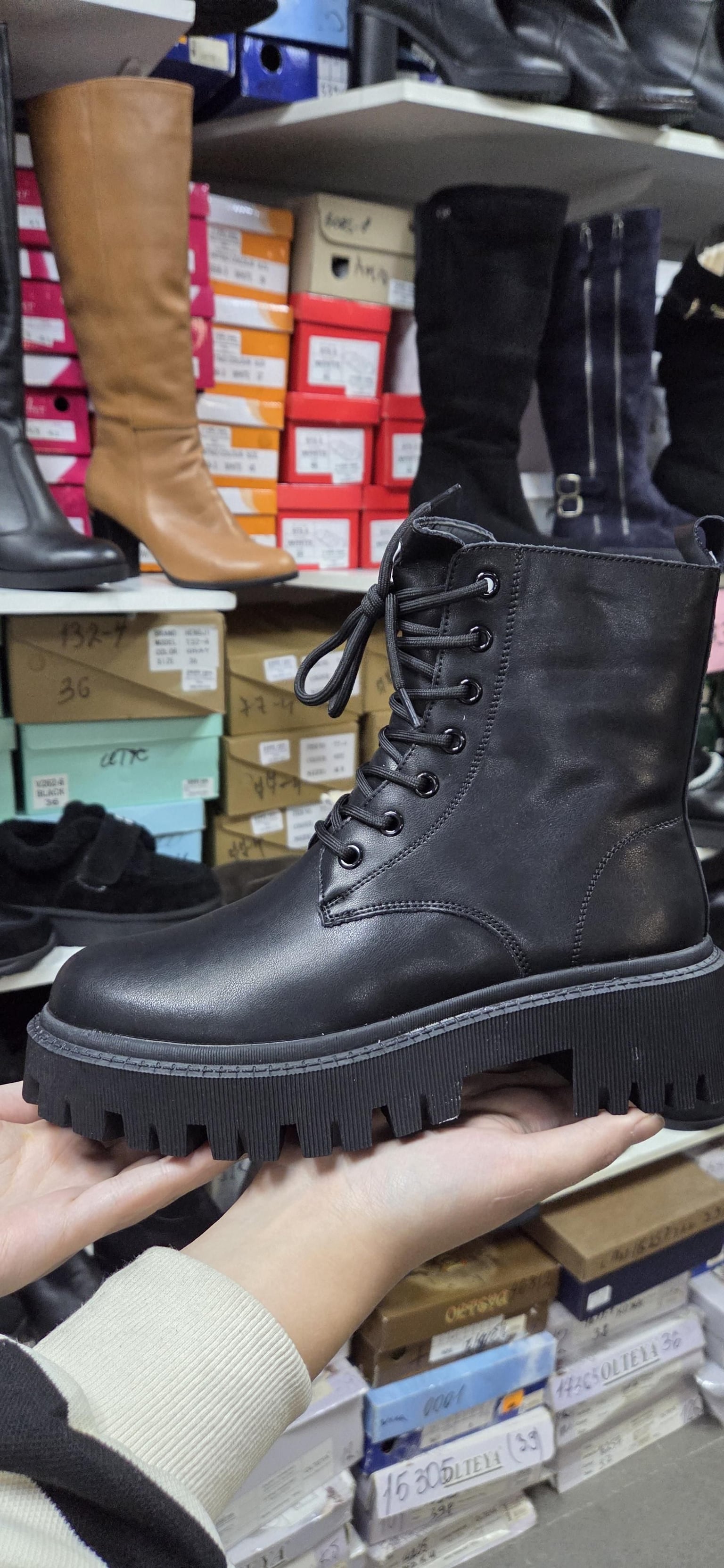 Бот чорна.шкіра.ш. 1015-6 иттс польща 36(р)