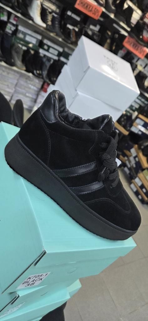 Бот чорний.замш.ш. 705-1 иттс польща 37(р)