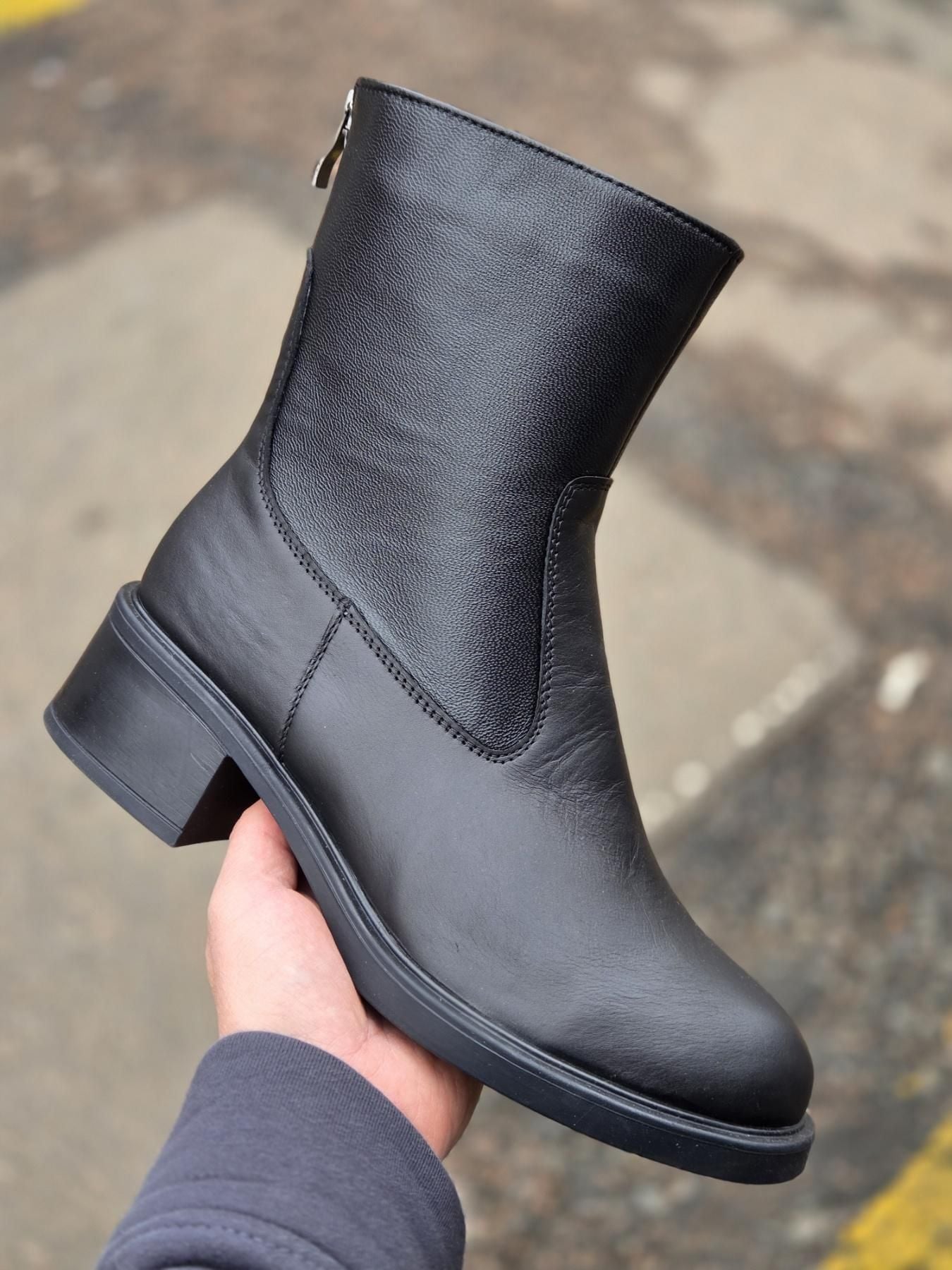 Бот чорна.шкіра.ш. 1943 мона ліза дніпро 43(р)