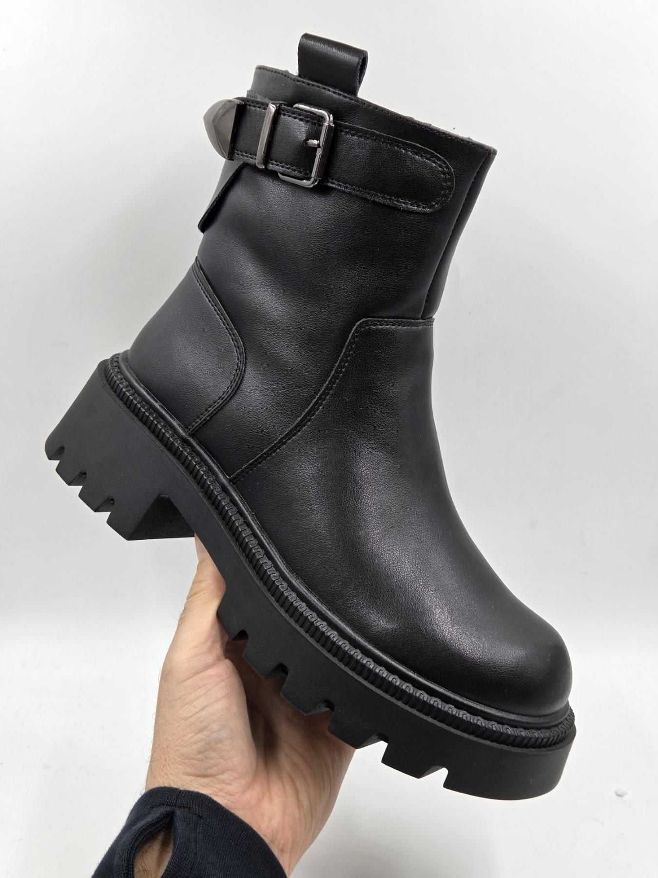 Бот чорна.шкіра.зима. 5825-140 гіфані китай 40(р)