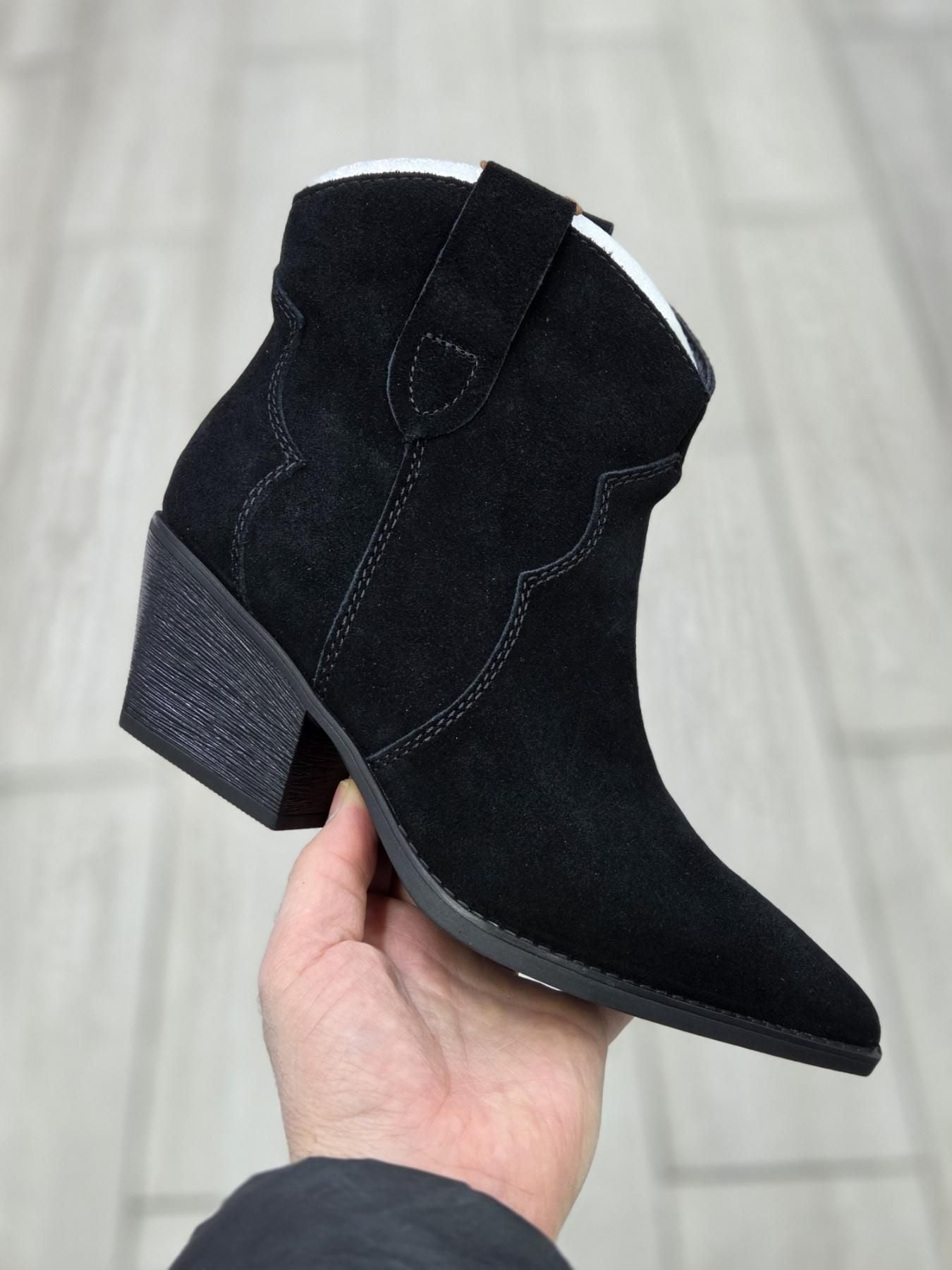 Ботинки чорний.замш.демі. 566-6 хоселі китай 40(р)