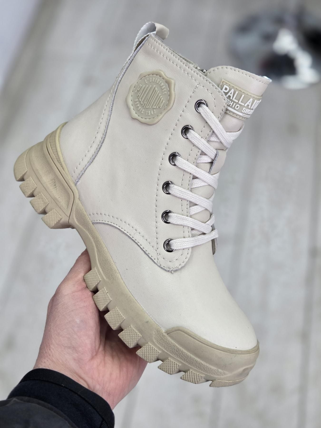 Черевики бежева.шкіра.демі. 827-8 иттс китай 40(р)