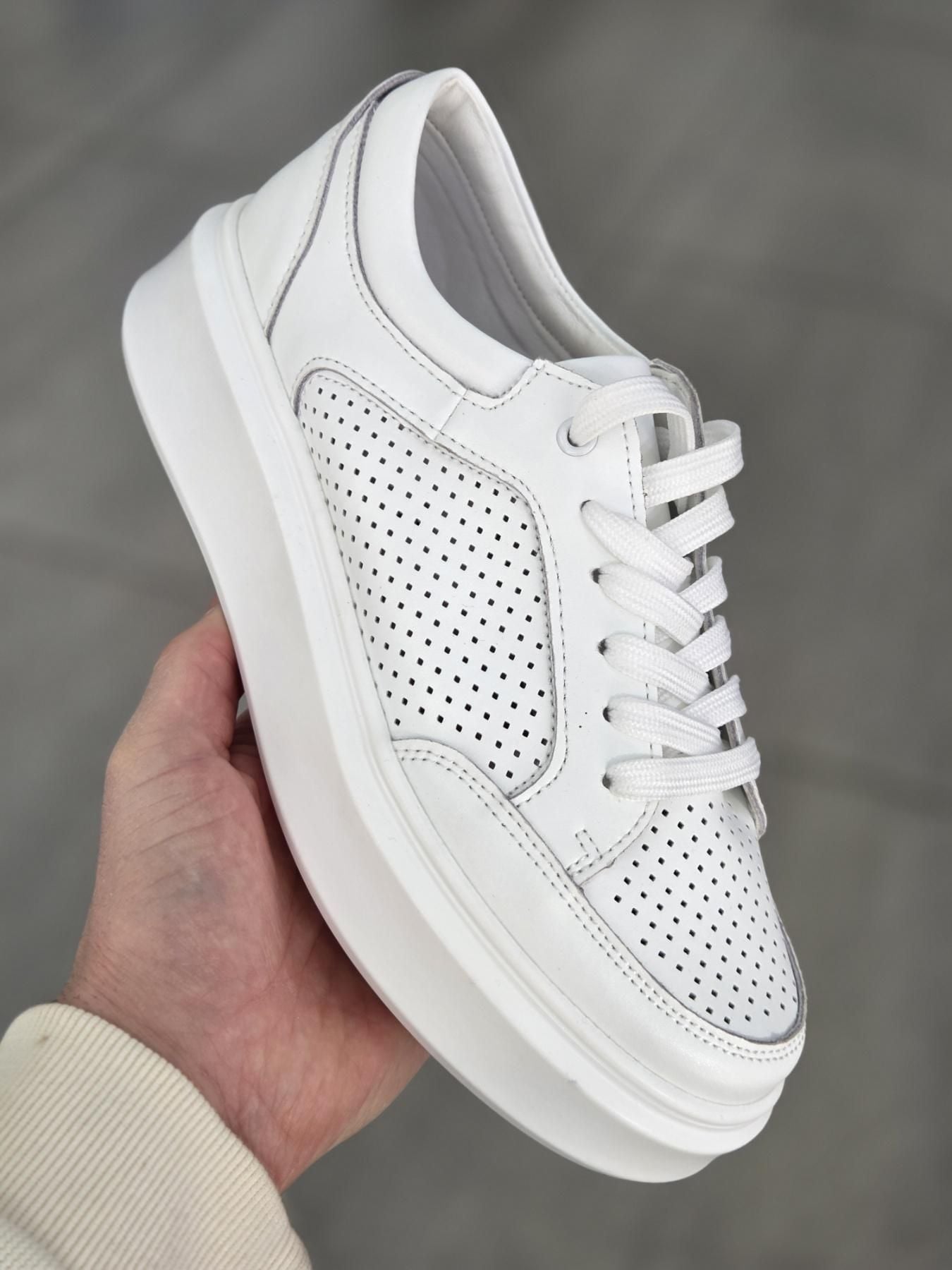 Крос. біла.шкіра. 3012-1 джезіра китай 36(р)