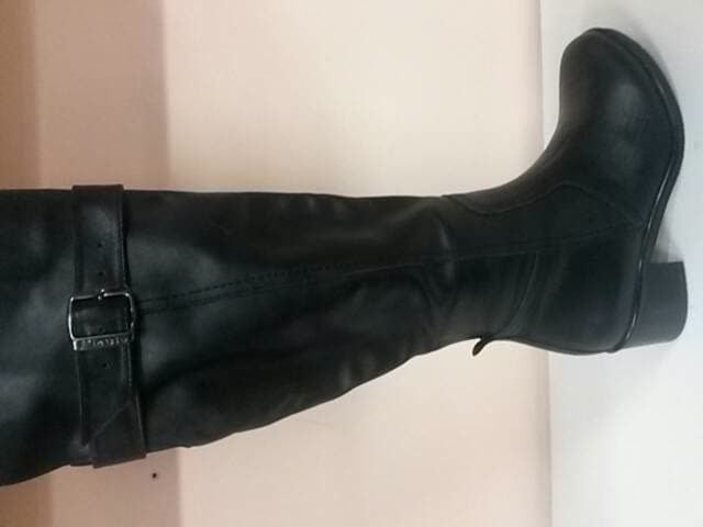 Ботфорт черн  .кожа  ..ш 14205 Алтея житомир 39(р)