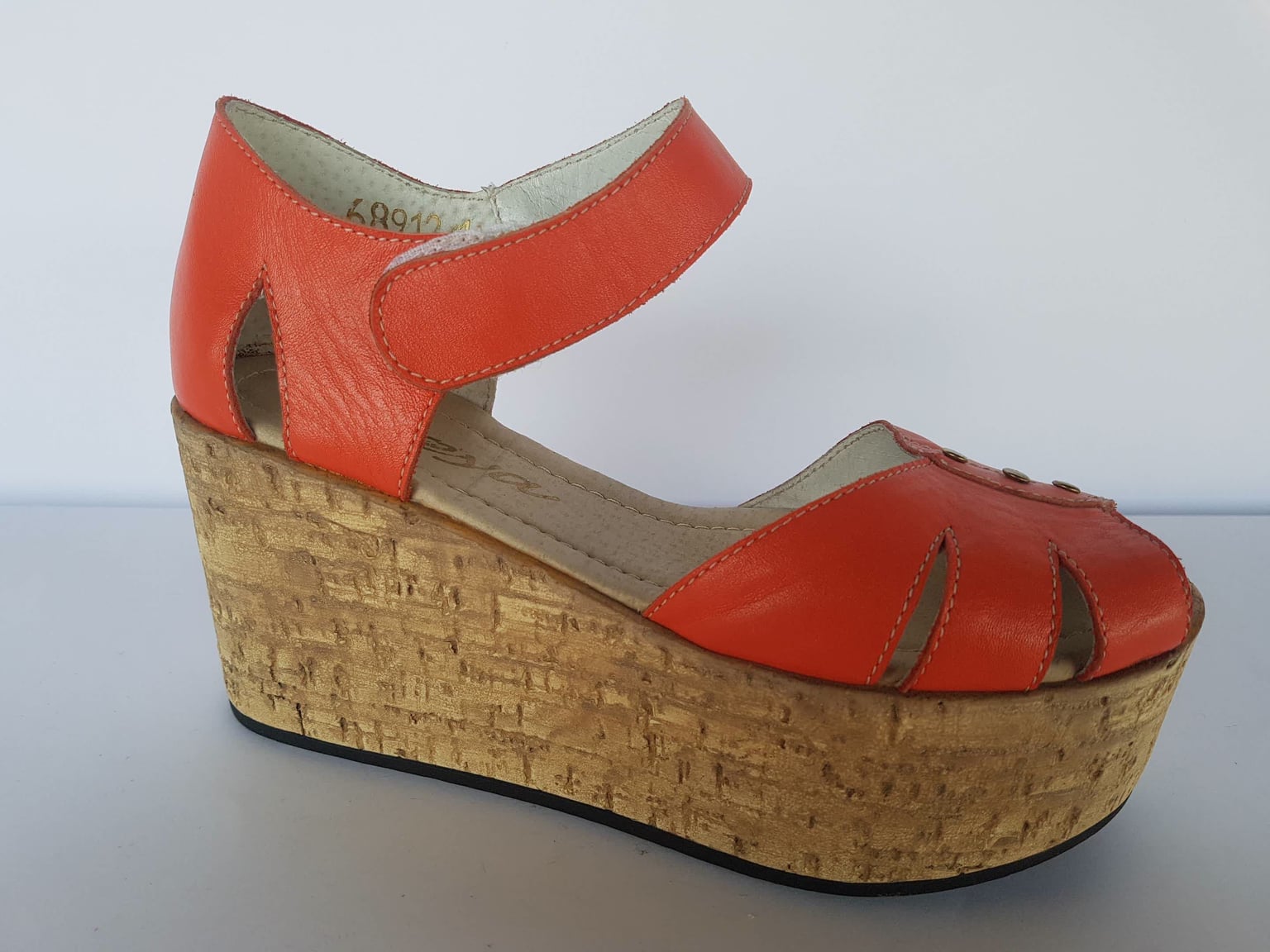 Бос. корал..кожа 68912-1 Алтея житомир 37(р)