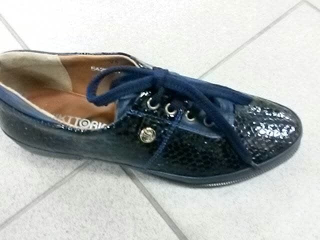Туфли син.репт.лак.кожа 1002-60 викторио харьков 38(р)