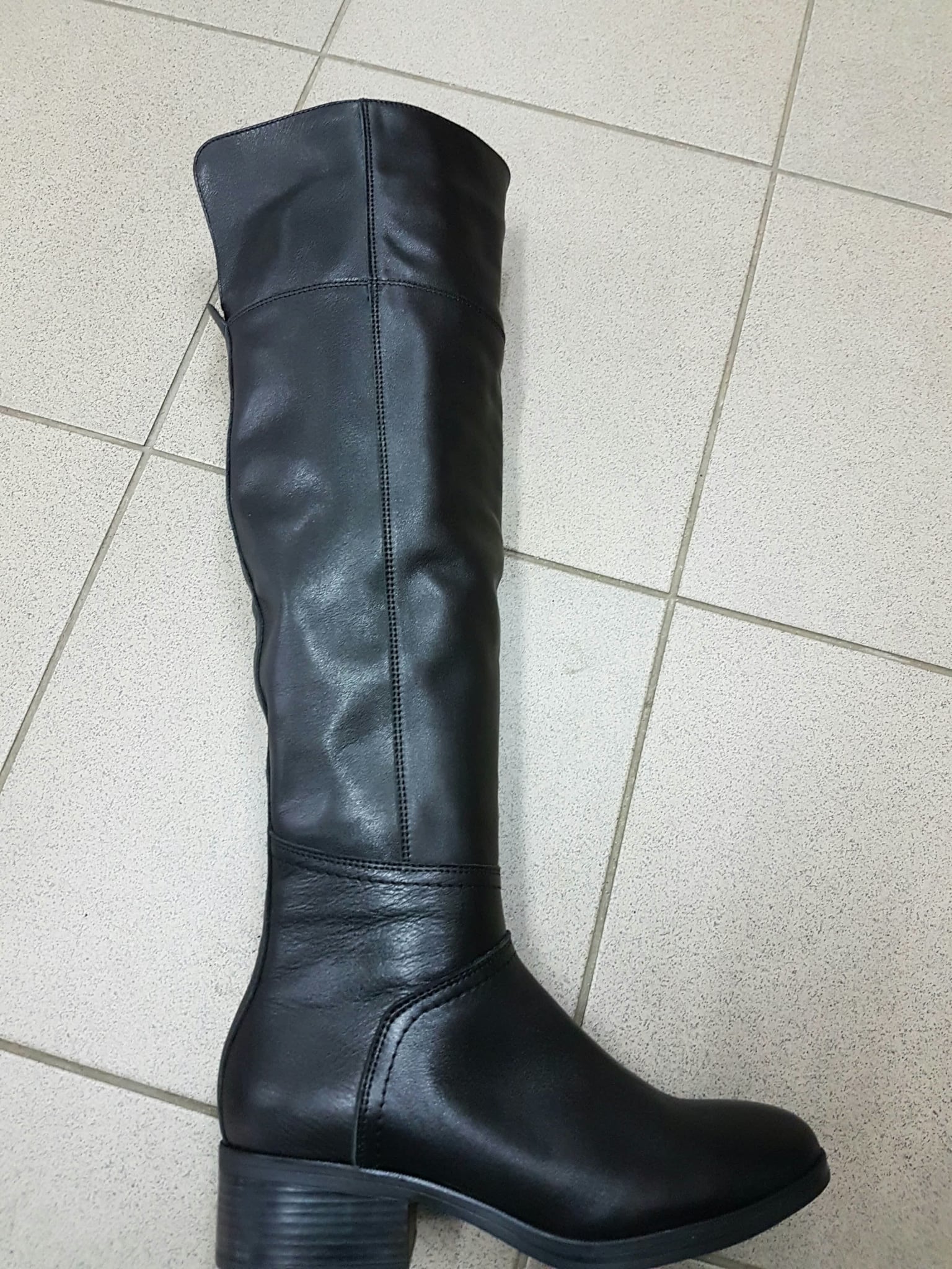 Ботфорт черн.кожа.ш 15445 Алтея житомир 40(р)