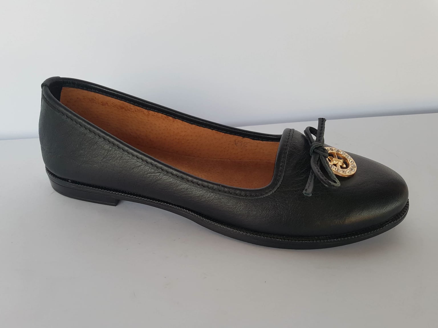 Туфли черная.кожа 7186 викторио харьков 36(р)