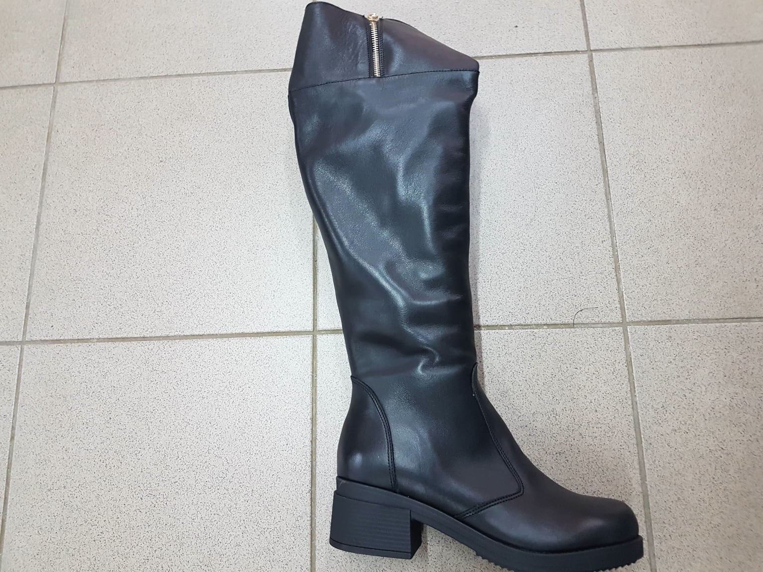 Ботфорт черн.кожа.ш. 49870-01 вискала одесса 40(р)