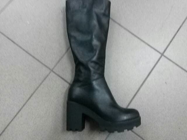 Сапог черн.кожа.б. 305 викторио харьков 40(р)