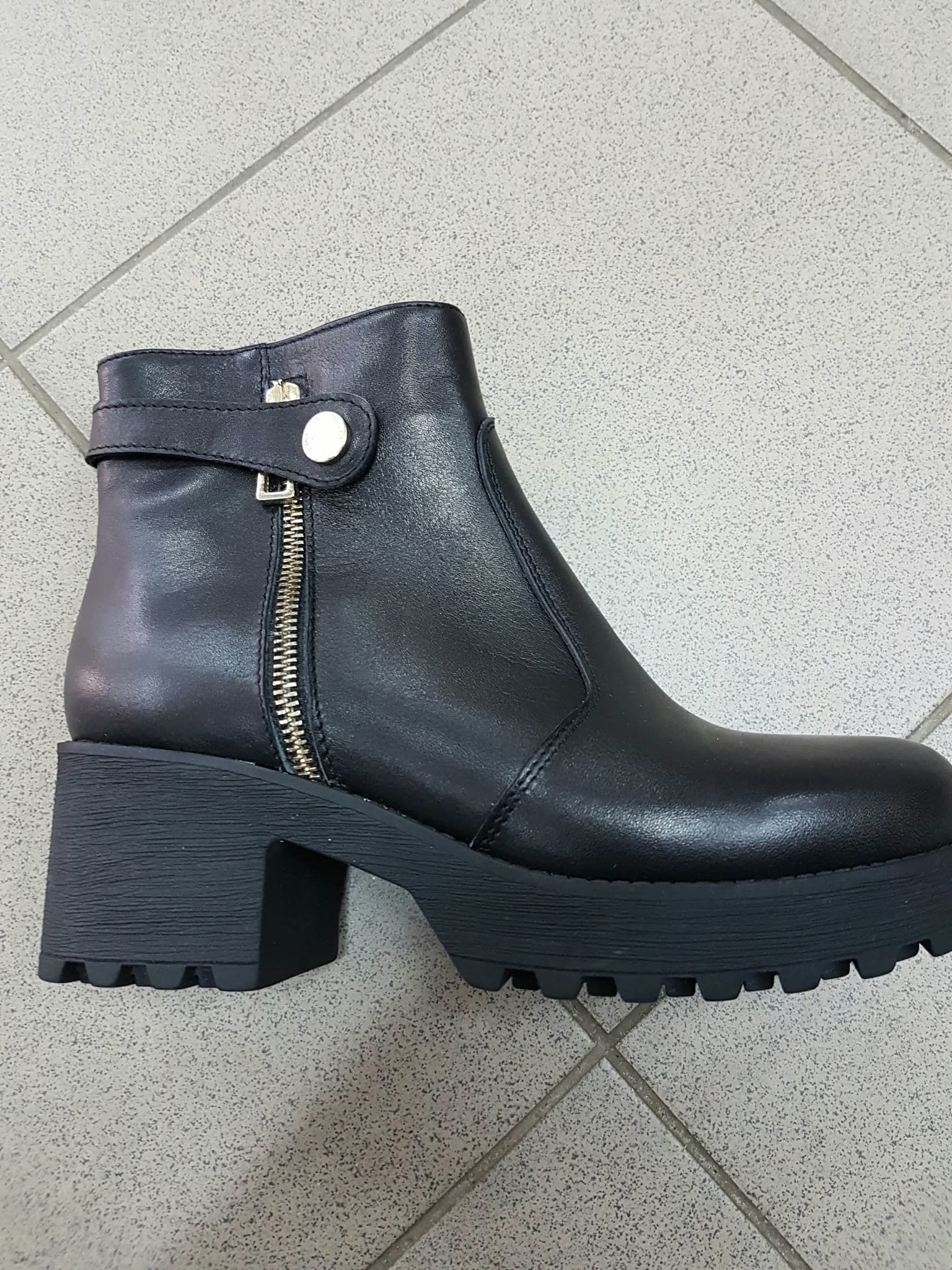 Бот черн.кожа ш. 47597-01 вискала одесса 37(р)