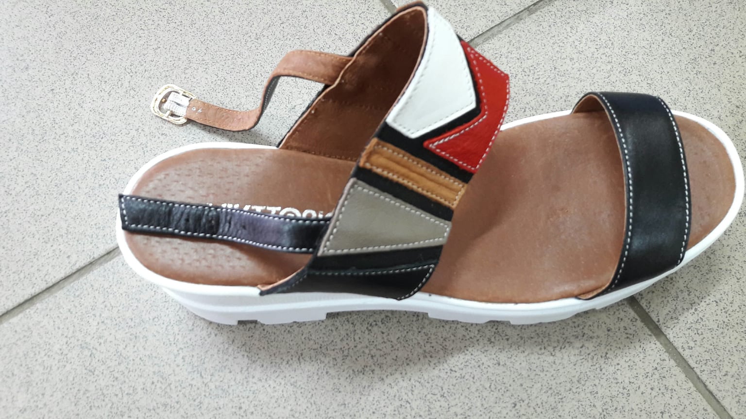 Бос. черн.кожа. 3216-77 викторио харьков 39(р)