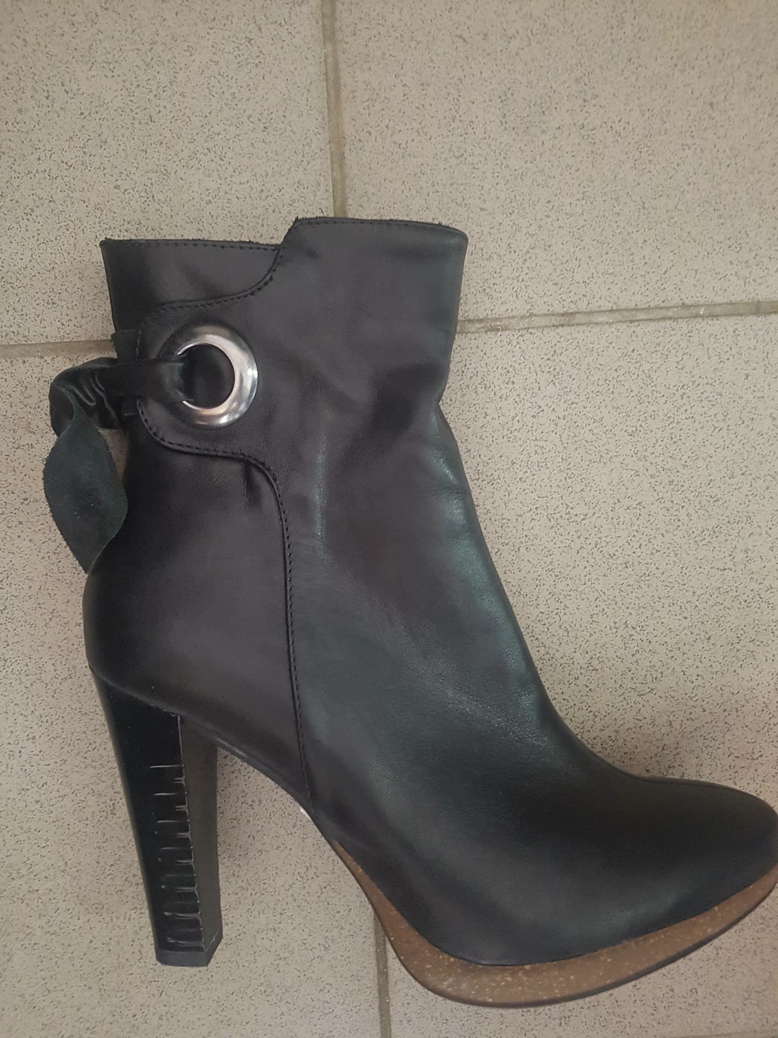 Бот черн.кожа.б. 32112 Алтея житомир 38(р)