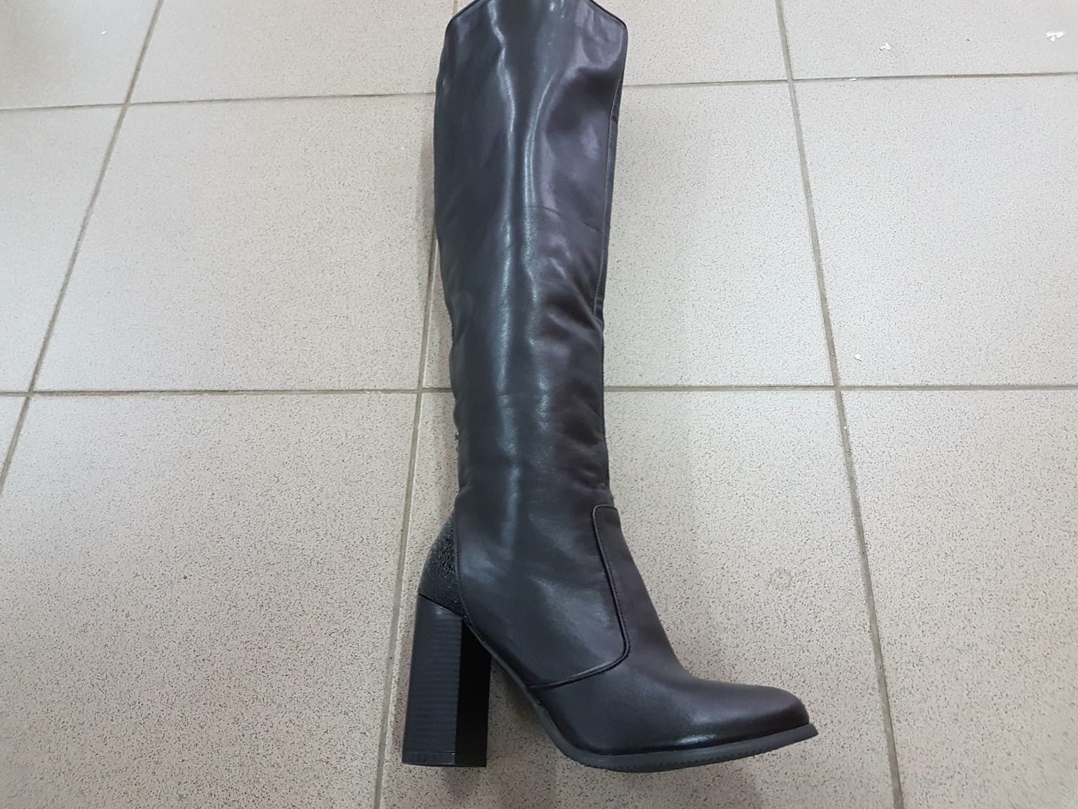 Ботфорт черн.кожа.б. 2111 лидер житомир 37(р)