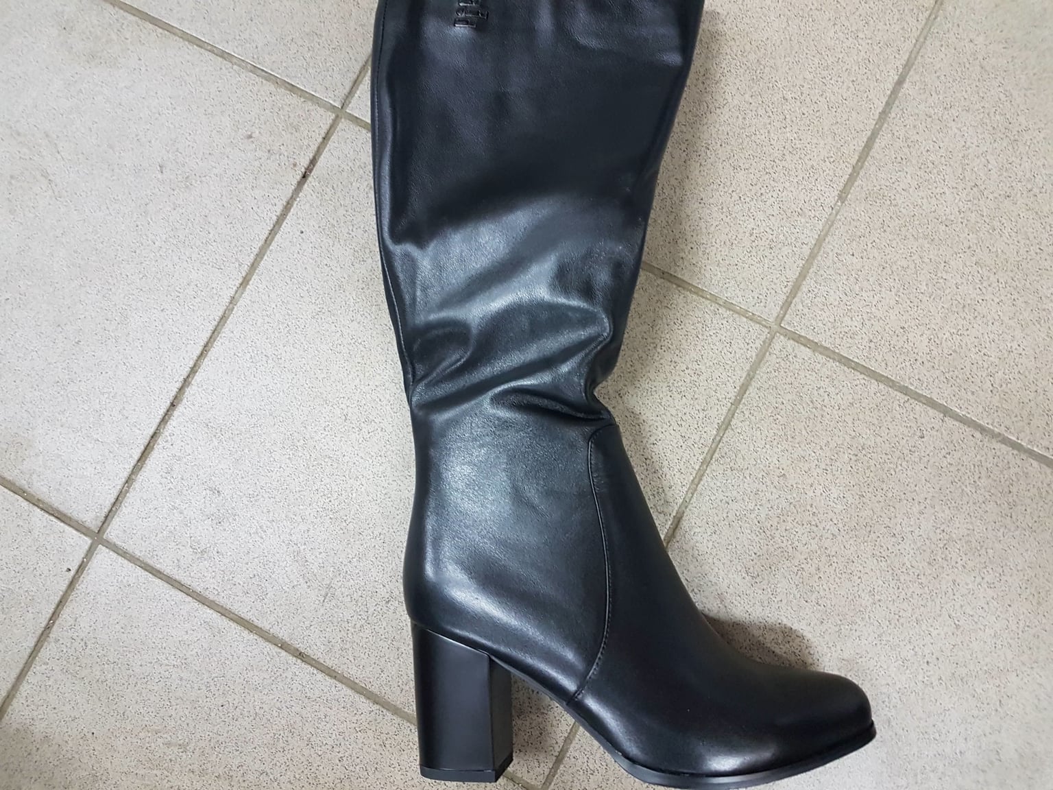 Сапог черн.кожа.б. 15-2318 анна польша 41(р)